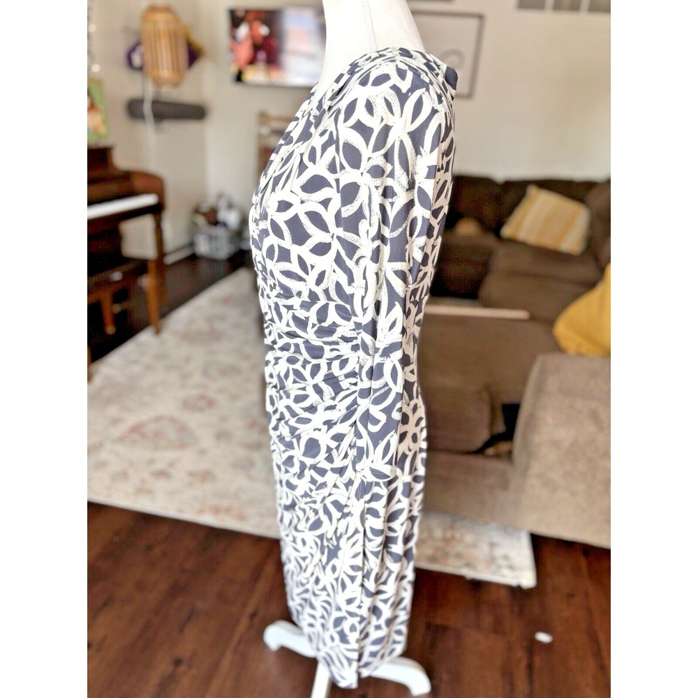 LAUREN RALPH LAUREN Slinky Stretch Shirred Surplice Dress‎ Size 12 Gray Midi - Picture 2 of 12